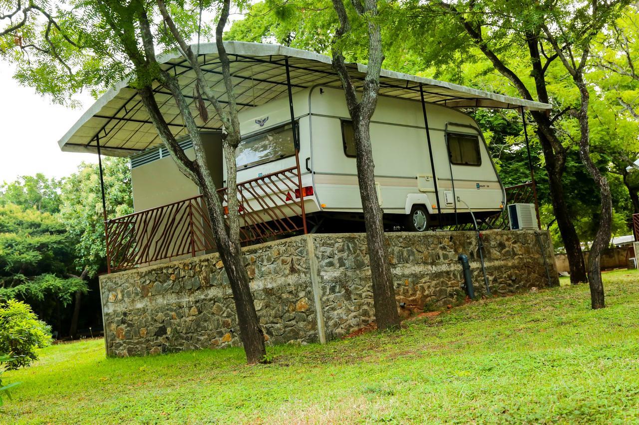 Bed and Breakfast Malwathu Oya Caravan Park Анурадхапура Екстер'єр фото