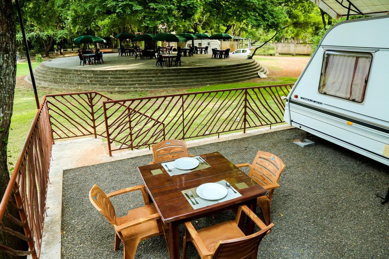 Bed and Breakfast Malwathu Oya Caravan Park Анурадхапура Екстер'єр фото