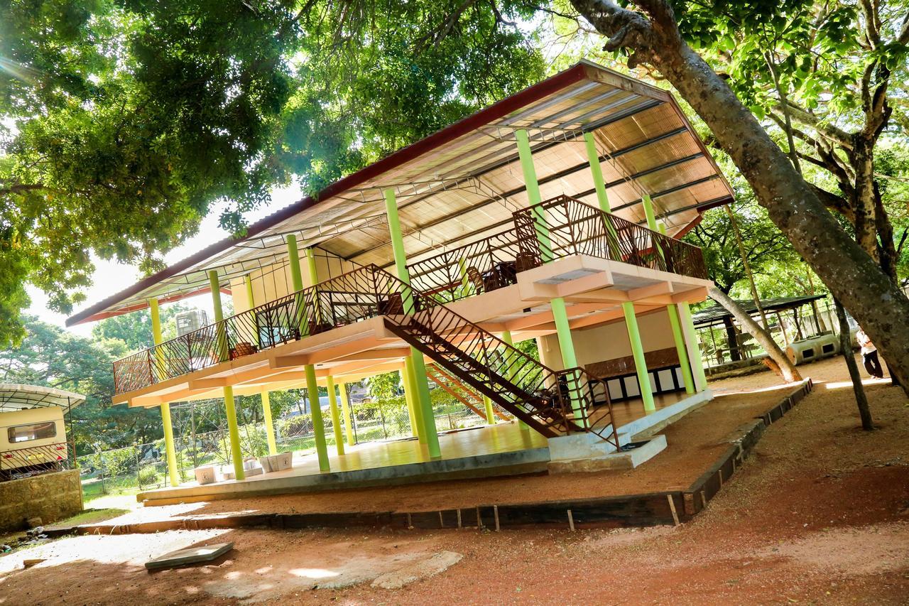Bed and Breakfast Malwathu Oya Caravan Park Анурадхапура Екстер'єр фото